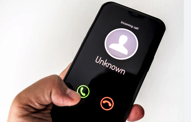 Wie belt mij met het telefoonnummer +31 103180204