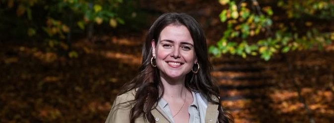 Wie is de partner van amerikanist Coks Donders