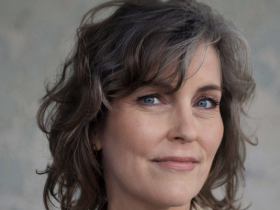 Wie is de partner van kunsthistoricus Sacha Bronwasser