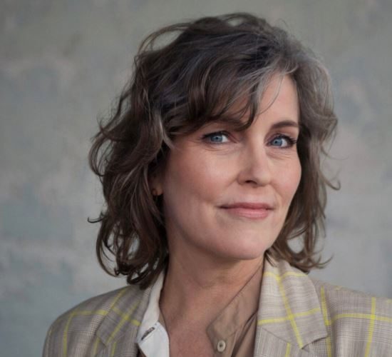 Wie is de partner van schrijfster Sacha Bronwasser