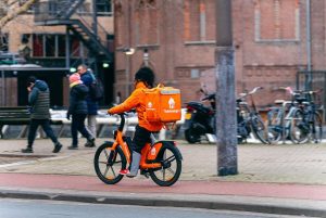 Wie is Jitse Groen en hoe bouwde hij Thuisbezorgd op?